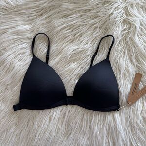 Skims Wireless Form Triangle Front Close Super Push Up Bra Onyx Size 34C